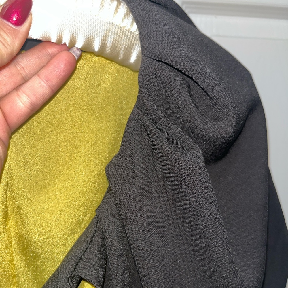 Peplum cape top - Picture 4 of 5